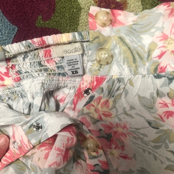 Urban Outfitters floral skirt - Picture 3 of 3